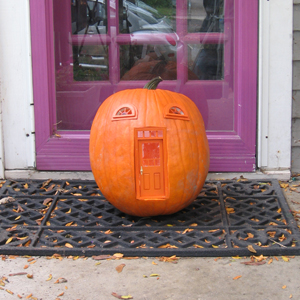Urban Fairies, fairy doors, fairy door, Pumpkin, Jack-o-lantern, Halloween, fairy pumpkin cottage