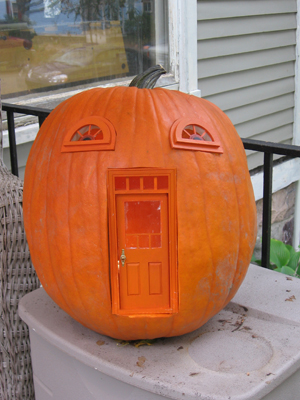 Urban Fairies, fairy doors, fairy door, Pumpkin, Jack-o-lantern, Halloween, fairy pumpkin cottage